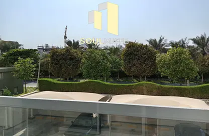 Duplex - 3 Bedrooms - 4 Bathrooms for rent in Reef Island - Capital Governorate