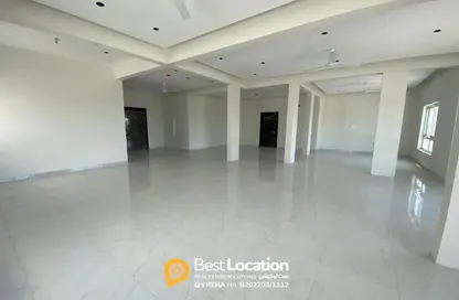 متجر - استوديو - 2 حمامات للايجار في المالكية - المحافظة الشمالية
