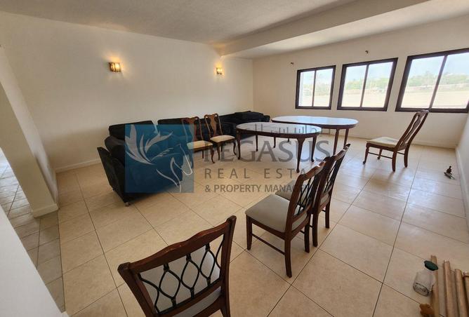 962936 - Property Image 2