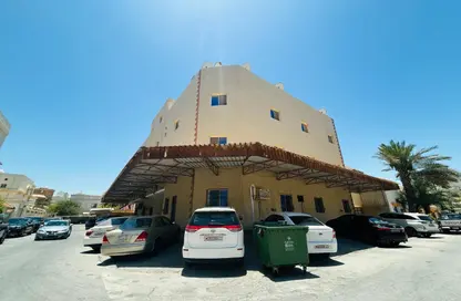 Apartment - 3 Bedrooms - 2 Bathrooms for rent in Arad - Muharraq Governorate