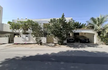 فيلا - 4 غرف نوم - 6 حمامات للايجار في جبلة حبشي - المحافظة الشمالية