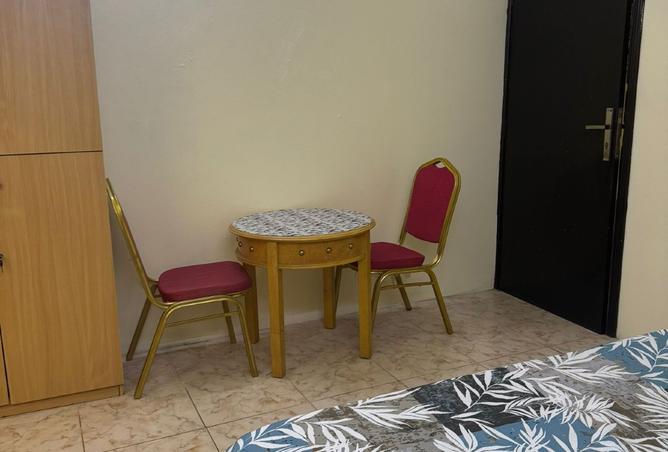 960383 - Property Image 2