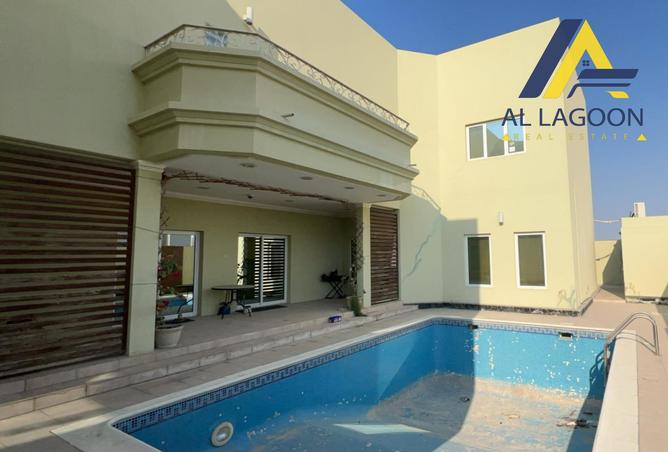 Villa - 5 Bedrooms - 7+ Bathrooms for sale in Sanad - Central Governorate