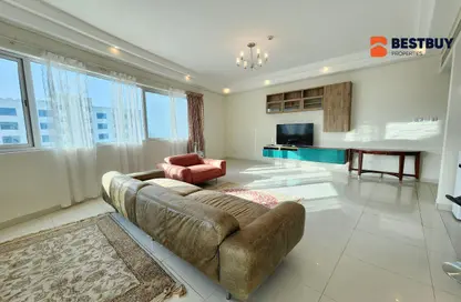 شقة - 2 غرف نوم - 2 حمامات للايجار في شارع أمواج - أمواج - المحرق