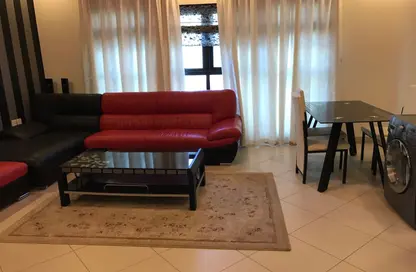 شقة - 2 غرف نوم - 2 حمامات للايجار في الجنبية - المحافظة الشمالية