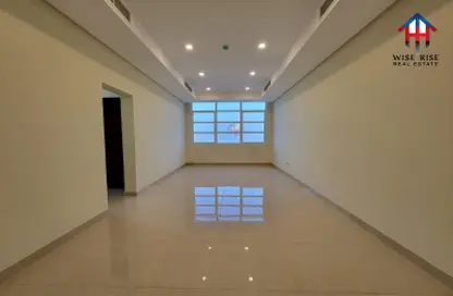 Apartment - 3 Bedrooms - 4 Bathrooms for rent in Hidd - Muharraq Governorate