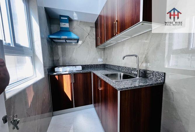 967004 - Property Image 2