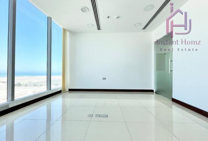 982800 - Property Image 2