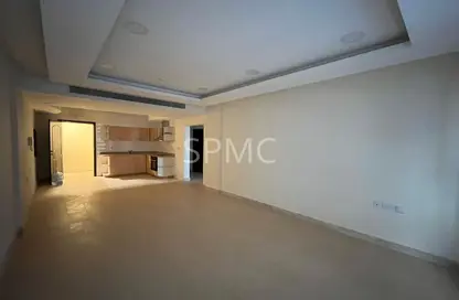 شقة - 2 غرف نوم - 2 حمامات للايجار في الجنبية - المحافظة الشمالية