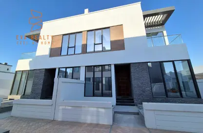 Villa - 4 Bedrooms - 4 Bathrooms for rent in Janabiya - Northern Governorate