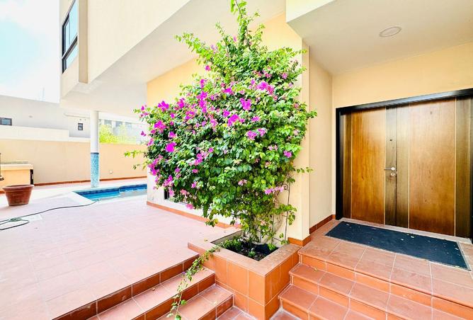 962649 - Property Image 2