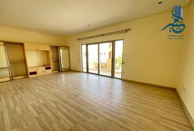 968070 - Property Image 2