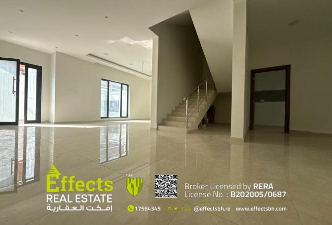 972401 - Property Image 3