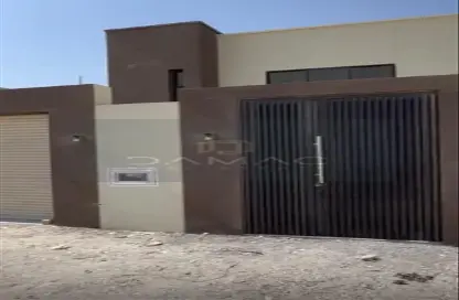 فيلا - 4 غرف نوم - 5 حمامات للبيع في ديار المحرق - المحرق