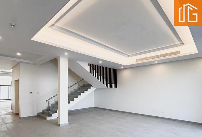 980451 - Property Image 2