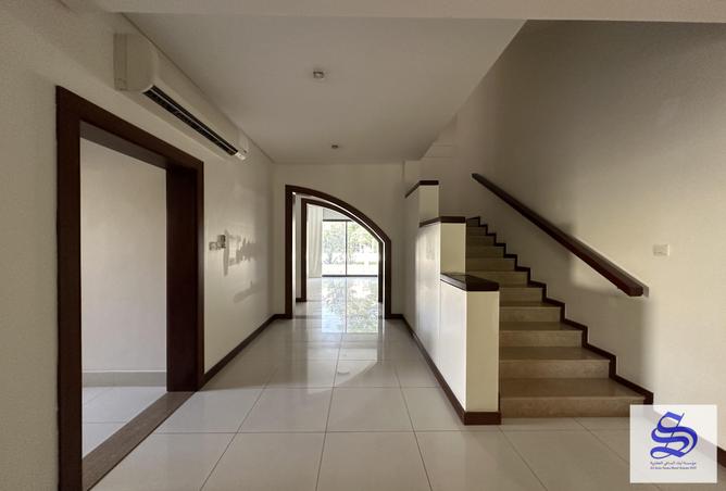958290 - Property Image 2