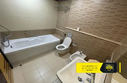 Apartment - 5 Bedrooms - 6 Bathrooms for sale in Seef - Capital Governorate