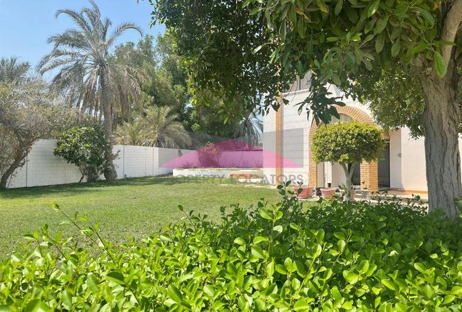 951805 - Property Image 3