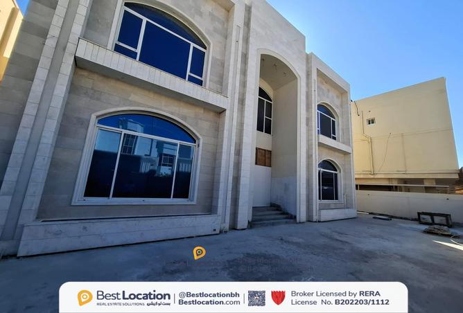 903930 - Property Image 2