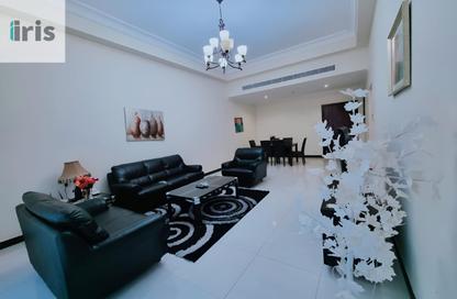 Apartment - 2 Bedrooms - 2 Bathrooms for rent in Al Juffair - Capital Governorate