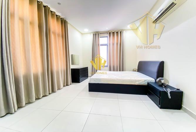 955506 - Property Image 3