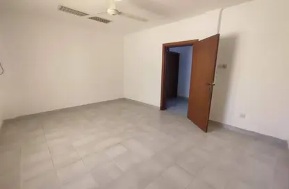 Apartment - 2 Bedrooms - 2 Bathrooms for rent in Manama - Capital Governorate
