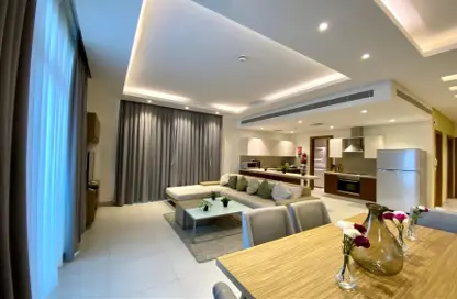 Apartment - 2 Bedrooms - 3 Bathrooms for rent in Al Juffair - Capital Governorate