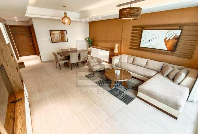 979644 - Property Image 2