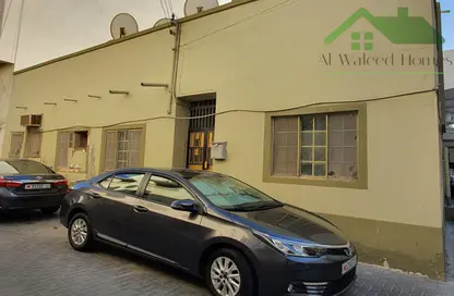 Villa - 6 Bedrooms - 4 Bathrooms for rent in Muharraq - Muharraq Governorate