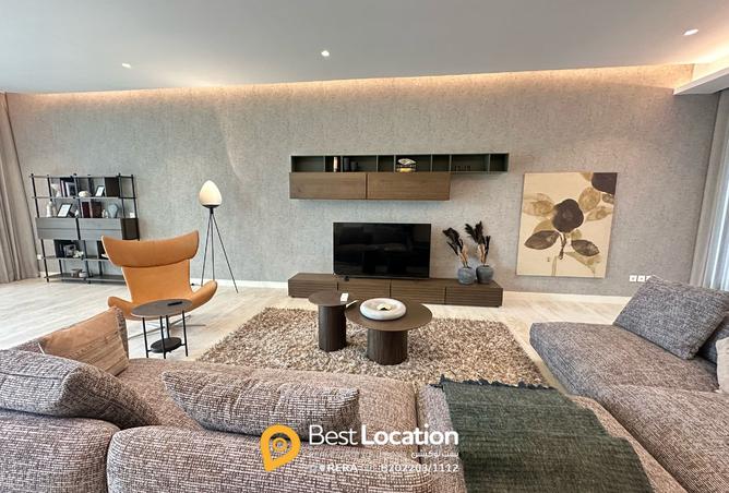 913188 - Property Image 2