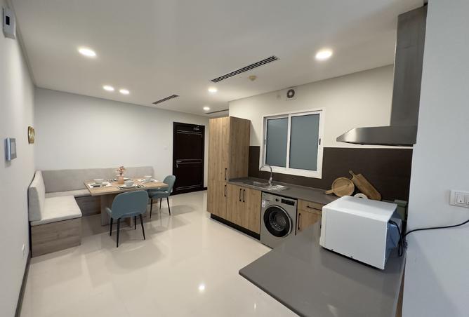 Apartment - 2 Bedrooms - 2 Bathrooms for rent in Seef - Capital Governorate