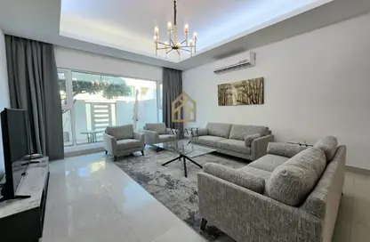 فيلا - 3 غرف نوم - 4 حمامات للايجار في الحد - المحرق