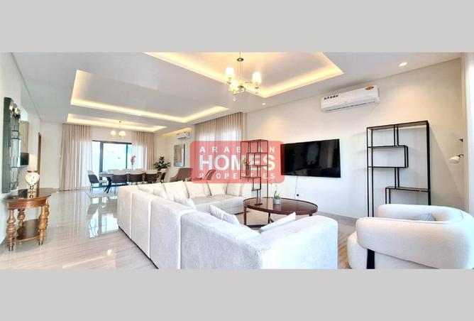 968230 - Property Image 2