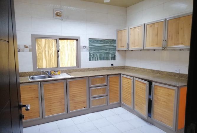 986771 - Property Image 2