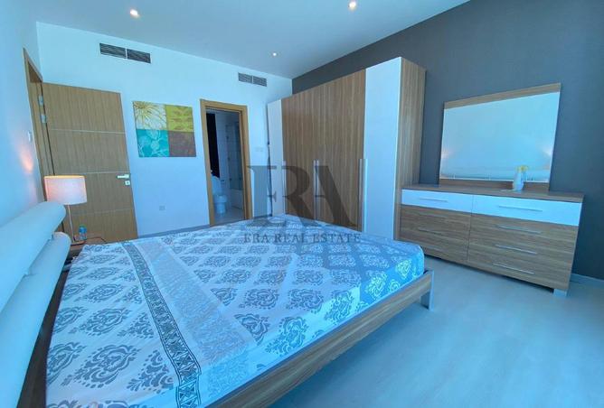 961649 - Property Image 2