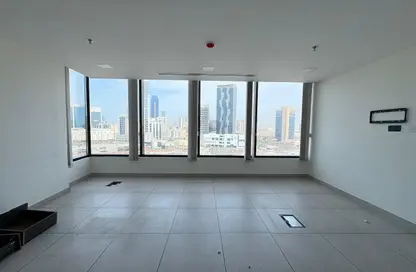 Office Space - Studio - 1 Bathroom for rent in Seef - Capital Governorate