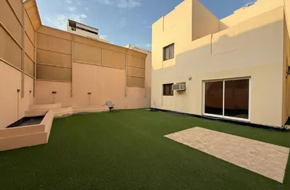 Villa - 3 Bedrooms - 4 Bathrooms for rent in Northern City (Madinat Salman) - Northern Governorate