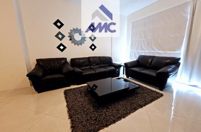 Apartment - 2 Bedrooms - 2 Bathrooms for rent in Al Juffair - Capital Governorate