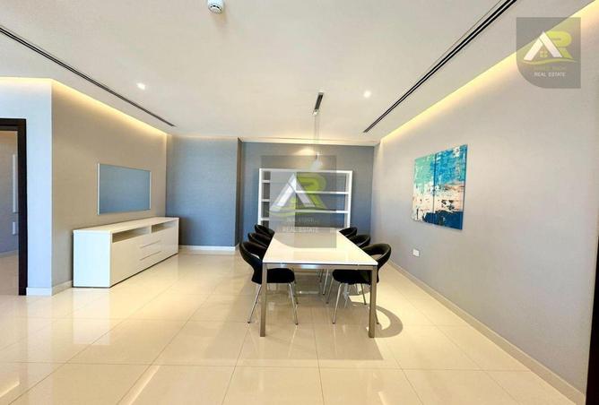 952596 - Property Image 2