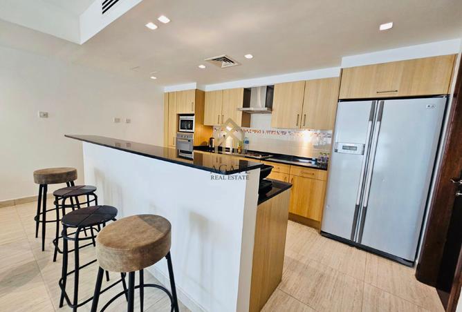 963702 - Property Image 2