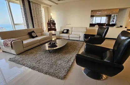 Apartment - 4 Bedrooms - 5 Bathrooms for rent in Abraj Al Lulu - Manama - Capital Governorate