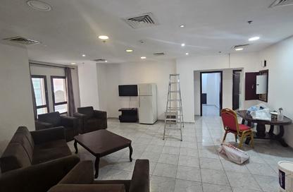 Apartment - 3 Bedrooms - 2 Bathrooms for rent in Hoora - Capital Governorate