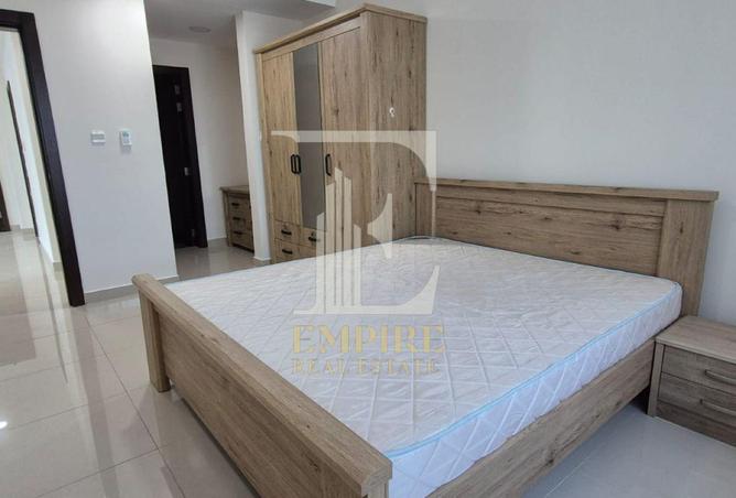 985535 - Property Image 2