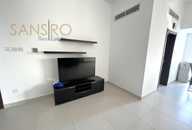 981816 - Property Image 3