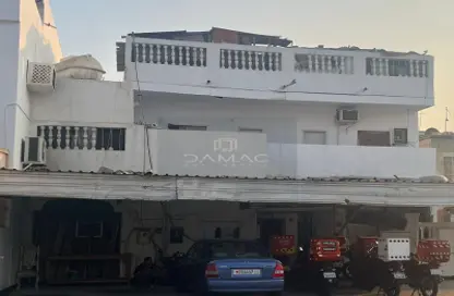 Villa - 7+ Bedrooms - 4 Bathrooms for sale in Isa Town - Central Governorate