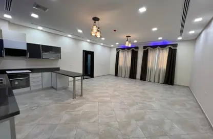 Apartment - 2 Bedrooms - 2 Bathrooms for rent in Saar - Northern Governorate
