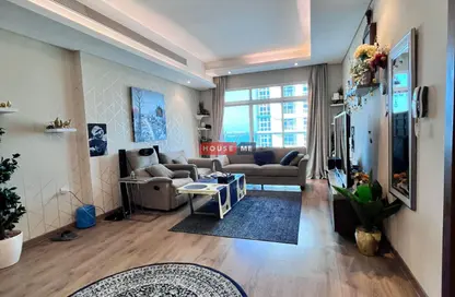 Apartment - 2 Bedrooms - 3 Bathrooms for sale in Al Juffair - Capital Governorate