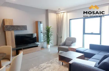 Living Room image for: Apartment - 2 Bedrooms - 2 Bathrooms for rent in Manama Downtown - Manama - Capital Governorate, Image 1
