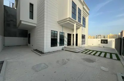 Villa - 3 Bedrooms - 5 Bathrooms for sale in Hidd - Muharraq Governorate