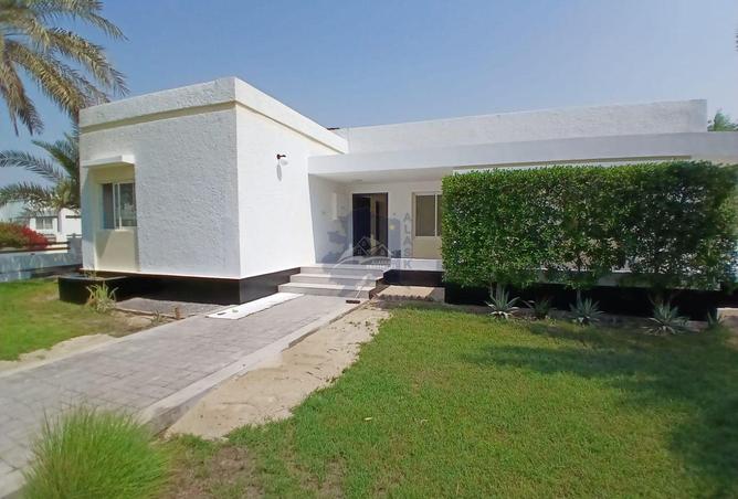 960002 - Property Image 3